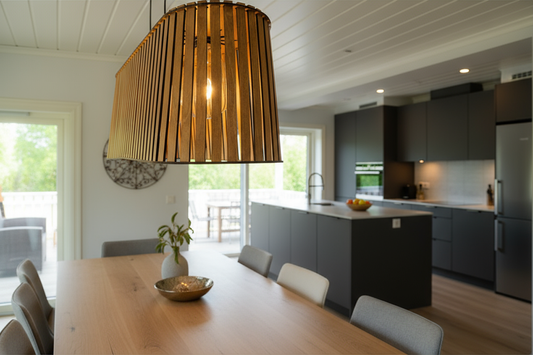 Skotheim – Eksklusiv taklampe i tre | Jarl Design